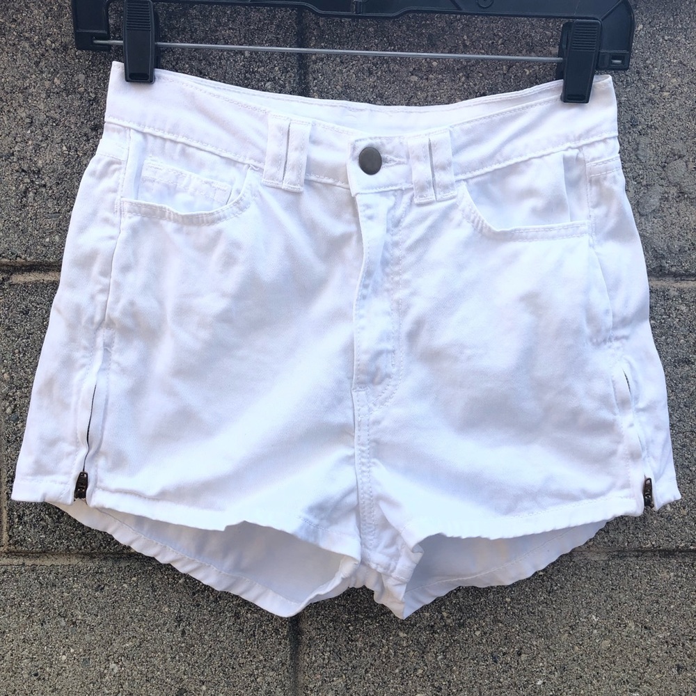 American Apparel High Waisted White Shorts SZ 24